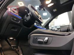 بی ئێم دەبڵیو X7